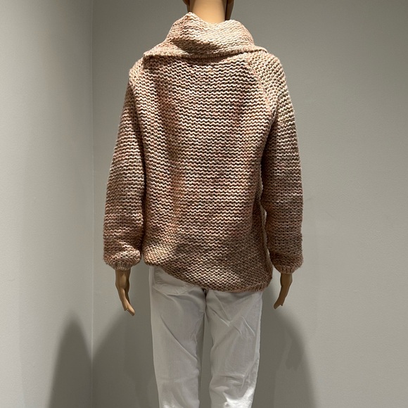 Cozy soft knit sweater - Picture 5 of 7